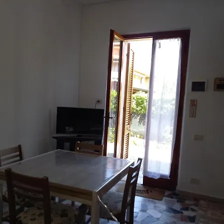 Bilocale Climatizzato A 850m Dalla Casa Katia Marina di Massa