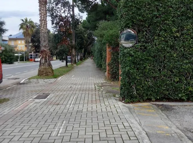 Katia's Quiet Little * Marina di Massa